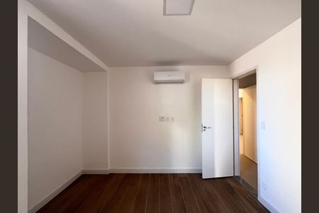 Apartamento à venda com 89m², 3 quartos e 1 vagaQuarto 2