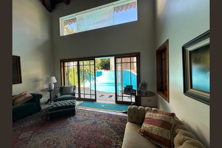 Casa para alugar com 540m², 4 quartos e 6 vagas Casa para alugar com 540m², 4 quartos e 6 vagasSala