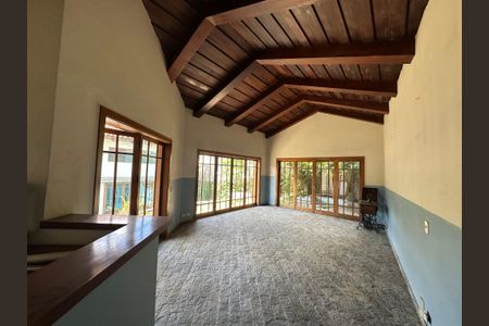 Casa para alugar com 540m², 4 quartos e 6 vagas Casa para alugar com 540m², 4 quartos e 6 vagasEspaço Festas