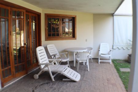 Casa para alugar com 540m², 4 quartos e 6 vagas Casa para alugar com 540m², 4 quartos e 6 vagasQuintal