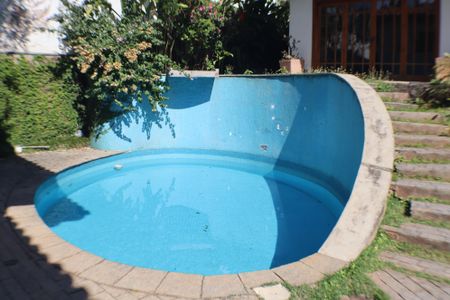 Casa para alugar com 540m², 4 quartos e 6 vagas Casa para alugar com 540m², 4 quartos e 6 vagasPiscina