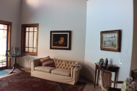 Casa para alugar com 540m², 4 quartos e 6 vagas Casa para alugar com 540m², 4 quartos e 6 vagasSala