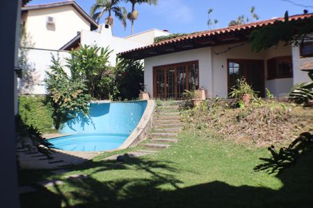 Casa para alugar com 540m², 4 quartos e 6 vagas Casa para alugar com 540m², 4 quartos e 6 vagasQuintal