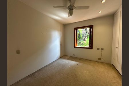 Casa para alugar com 540m², 4 quartos e 6 vagas Casa para alugar com 540m², 4 quartos e 6 vagasQuarto 1