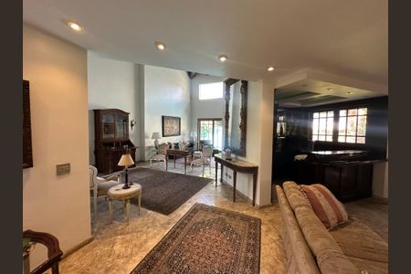 Casa para alugar com 540m², 4 quartos e 6 vagas Casa para alugar com 540m², 4 quartos e 6 vagasSala