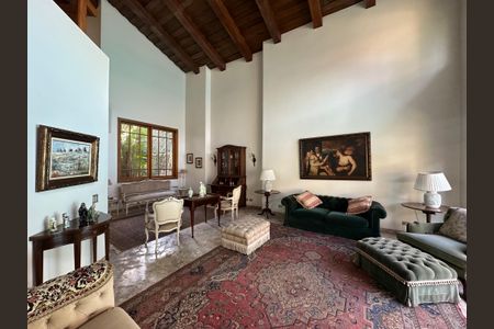Casa para alugar com 540m², 4 quartos e 6 vagas Casa para alugar com 540m², 4 quartos e 6 vagasSala