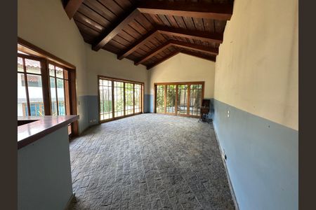 Casa para alugar com 540m², 4 quartos e 6 vagas Casa para alugar com 540m², 4 quartos e 6 vagasEspaço Festas