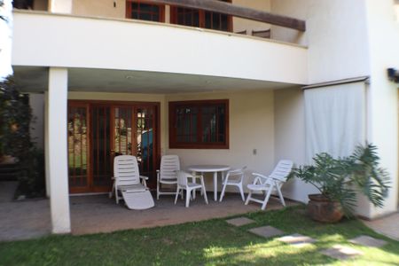 Casa para alugar com 540m², 4 quartos e 6 vagas Casa para alugar com 540m², 4 quartos e 6 vagasQuintal