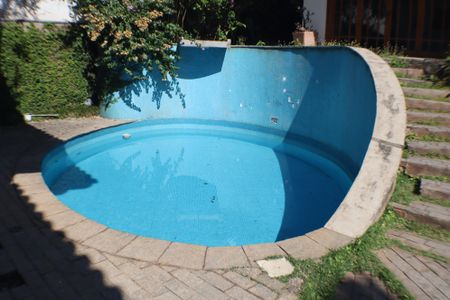 Casa para alugar com 540m², 4 quartos e 6 vagas Casa para alugar com 540m², 4 quartos e 6 vagasPiscina