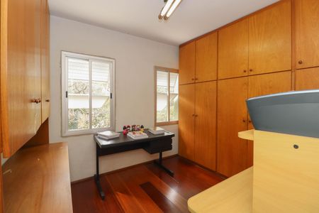 Apartamento à venda com 147m², 4 quartos e 2 vagas Apartamento à venda com 147m², 4 quartos e 2 vagasQuarto 1