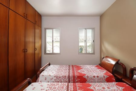 Apartamento à venda com 147m², 4 quartos e 2 vagas Apartamento à venda com 147m², 4 quartos e 2 vagasQuarto 2