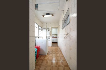 Apartamento à venda com 147m², 4 quartos e 2 vagas Apartamento à venda com 147m², 4 quartos e 2 vagasÁrea de Serviço