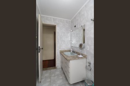 Apartamento à venda com 147m², 4 quartos e 2 vagas Apartamento à venda com 147m², 4 quartos e 2 vagasBanheiro Social