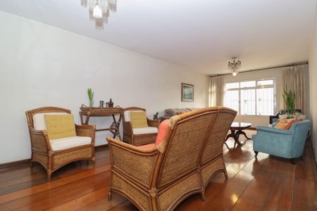 Apartamento à venda com 147m², 4 quartos e 2 vagas Apartamento à venda com 147m², 4 quartos e 2 vagasSala