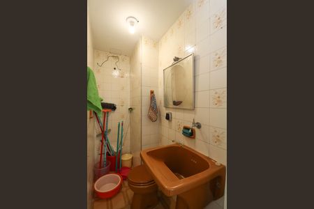 Apartamento à venda com 147m², 4 quartos e 2 vagas Apartamento à venda com 147m², 4 quartos e 2 vagasBanheiro de serviço