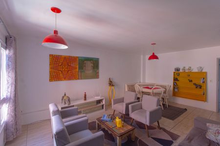 Apartamento à venda com 44m², 3 quartos e sem vaga Apartamento à venda com 44m², 3 quartos e sem vagaSala
