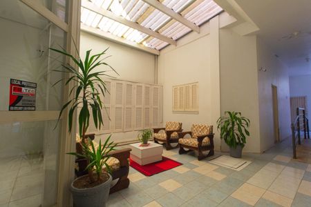 Apartamento à venda com 44m², 3 quartos e sem vaga Apartamento à venda com 44m², 3 quartos e sem vagaHall social