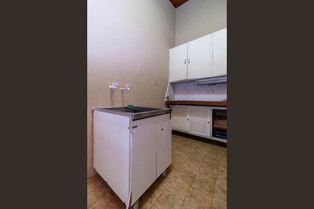 Casa à venda com 120m², 4 quartos e 3 vagas Casa à venda com 120m², 4 quartos e 3 vagasÁrea de Serviço