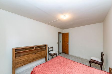 Casa à venda com 240m², 5 quartos e 4 vagas Casa à venda com 240m², 5 quartos e 4 vagasQuarto 1