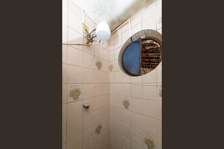 Casa à venda com 240m², 5 quartos e 4 vagas Casa à venda com 240m², 5 quartos e 4 vagasBanheiro Social 1