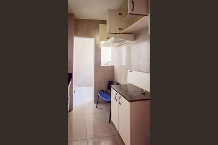 Apartamento à venda com 58m², 2 quartos e 1 vaga Apartamento à venda com 58m², 2 quartos e 1 vagaCozinha e Área de Serviço