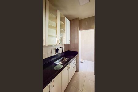 Apartamento à venda com 58m², 2 quartos e 1 vaga Apartamento à venda com 58m², 2 quartos e 1 vagaCozinha e Área de Serviço