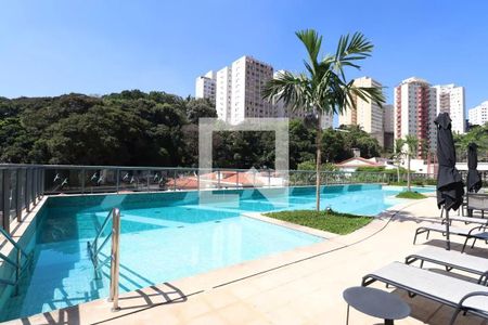 Apartamento à venda com 93m², 2 quartos e 2 vagasÁrea comum - Piscina