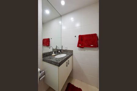 Apartamento à venda com 62m², 2 quartos e 1 vagaBanheiro Social