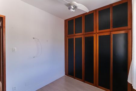 Apartamento à venda com 57m², 2 quartos e 1 vaga Apartamento à venda com 57m², 2 quartos e 1 vagaQuarto 1