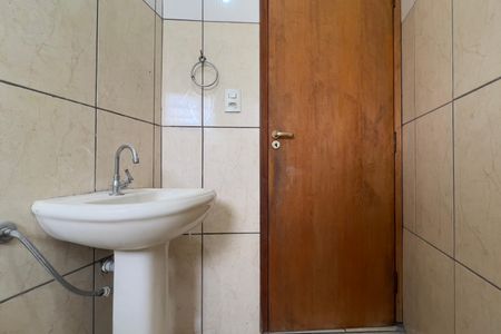 Casa para alugar com 75m², 3 quartos e 1 vaga Casa para alugar com 75m², 3 quartos e 1 vagaBanheiro