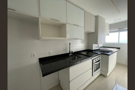 Apartamento para alugar com 74m², 3 quartos e 1 vaga Apartamento para alugar com 74m², 3 quartos e 1 vagaCozinha e Área de Serviço