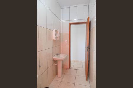 Casa para alugar com 75m², 2 quartos e 1 vaga Casa para alugar com 75m², 2 quartos e 1 vagaBanheiro