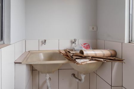 Casa para alugar com 75m², 2 quartos e 1 vaga Casa para alugar com 75m², 2 quartos e 1 vagaÁrea de Serviço