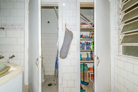 Apartamento à venda com 190m², 4 quartos e sem vaga Apartamento à venda com 190m², 4 quartos e sem vagaÁrea de Serviço