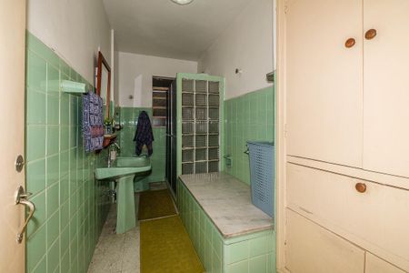 Apartamento à venda com 190m², 4 quartos e sem vaga Apartamento à venda com 190m², 4 quartos e sem vagaBanheiro da Suíte