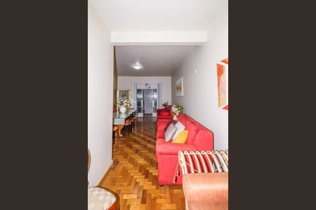 Apartamento à venda com 190m², 4 quartos e sem vaga Apartamento à venda com 190m², 4 quartos e sem vagaSala de Jantar