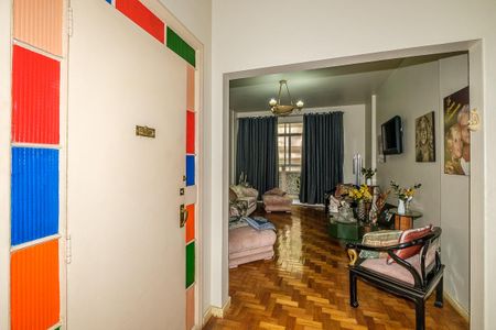Apartamento à venda com 190m², 4 quartos e sem vaga Apartamento à venda com 190m², 4 quartos e sem vagaSala de Jantar