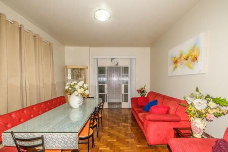 Apartamento à venda com 190m², 4 quartos e sem vaga Apartamento à venda com 190m², 4 quartos e sem vagaSala de Jantar