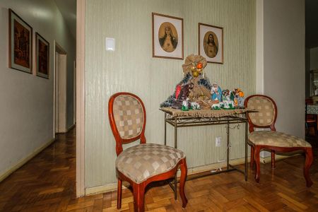 Apartamento à venda com 190m², 4 quartos e sem vaga Apartamento à venda com 190m², 4 quartos e sem vagaSala