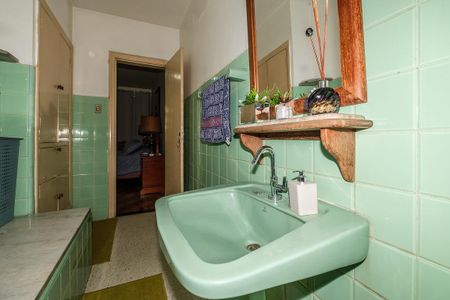 Apartamento à venda com 190m², 4 quartos e sem vaga Apartamento à venda com 190m², 4 quartos e sem vagaBanheiro da Suíte