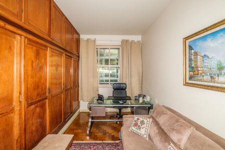 Apartamento à venda com 190m², 4 quartos e sem vaga Apartamento à venda com 190m², 4 quartos e sem vagaQuarto 1