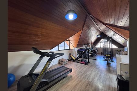 Casa de condomínio à venda com 350m², 6 quartos e 5 vagasSótão