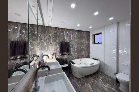 Casa de condomínio à venda com 350m², 6 quartos e 5 vagasSuíte 1 - Banheiro