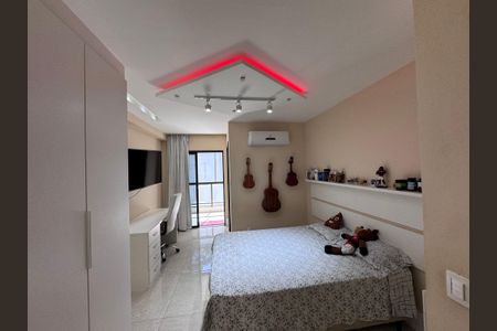 Casa de condomínio à venda com 350m², 6 quartos e 5 vagasSuíte 3