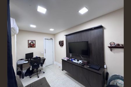 Casa de condomínio à venda com 350m², 6 quartos e 5 vagasQuarto 2