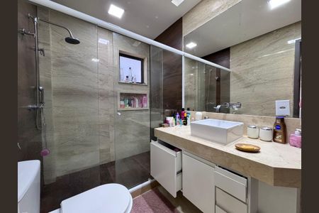 Casa de condomínio à venda com 350m², 6 quartos e 5 vagasSuíte 3 - Banheiro