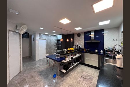 Casa de condomínio à venda com 350m², 6 quartos e 5 vagasCozinha