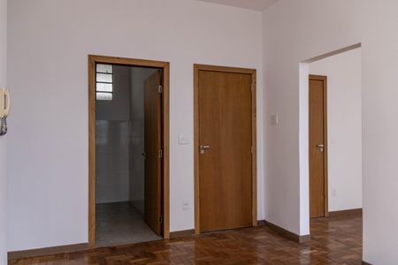Apartamento à venda com 0m², 3 quartos e sem vaga Apartamento à venda com 0m², 3 quartos e sem vagaCopa