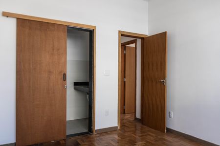 Apartamento à venda com 0m², 3 quartos e sem vaga Apartamento à venda com 0m², 3 quartos e sem vagaSuíte