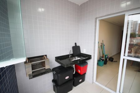 Apartamento para alugar com 60m², 2 quartos e 1 vaga Apartamento para alugar com 60m², 2 quartos e 1 vagaVaranda